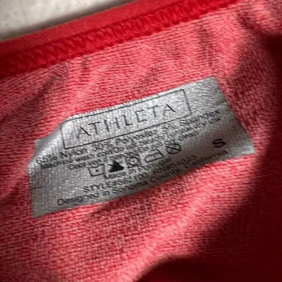 Athleta Red Paisley Print Sleeveless Athletic Tank Top Size Small - Picture 6 of 7